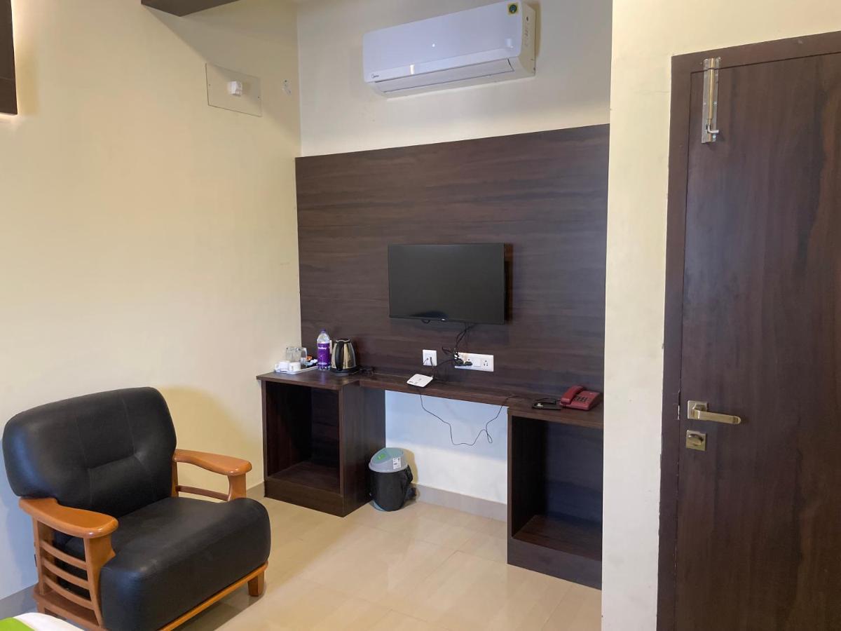 Hotel Tranquil Park Pondicherry Exterior foto