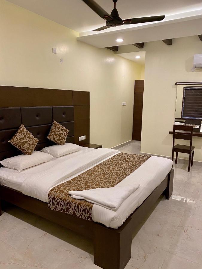 Hotel Tranquil Park Pondicherry Exterior foto