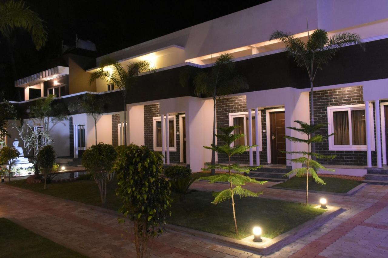 Hotel Tranquil Park Pondicherry Exterior foto